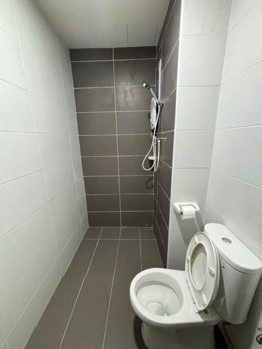Ksl A Stylish 3r3b 1-5pax #daya#austin#ikea#aeon Pangsapuri